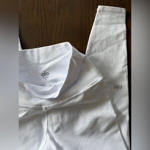 ALO Yoga White Leggings